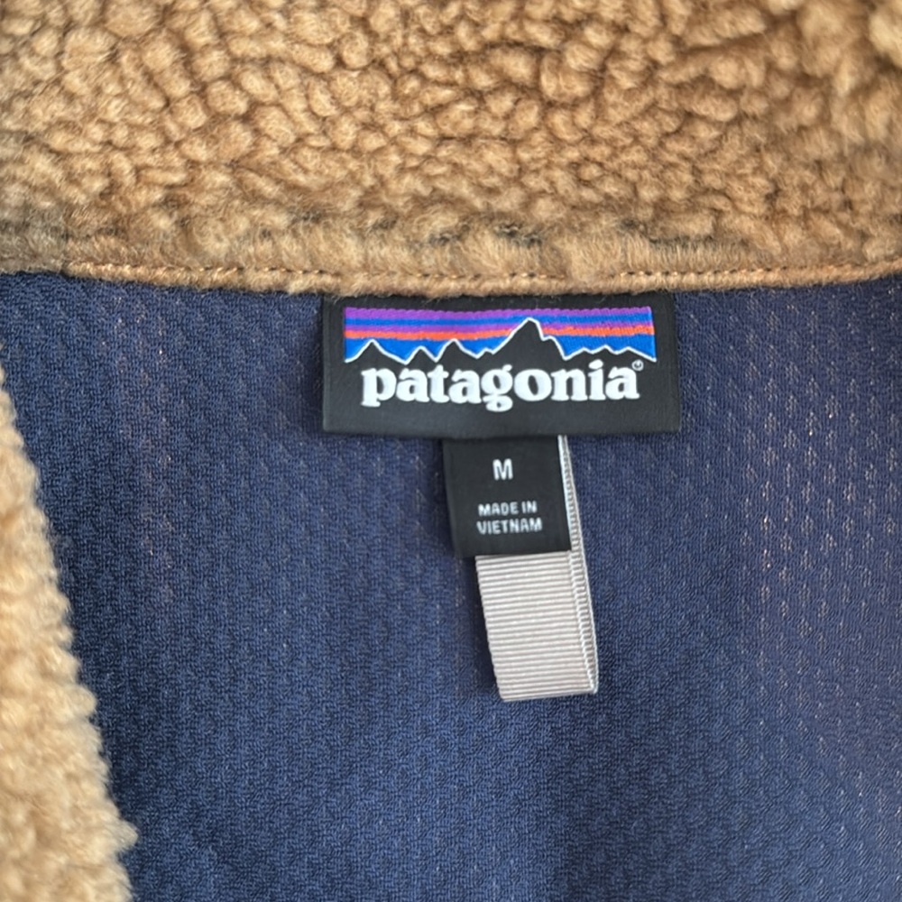 COPY - Patagonia Women’s Classic Retro X Fleece Jacket - Picture 7 of 15